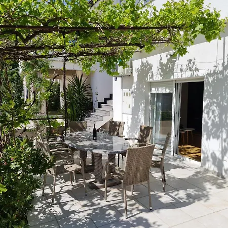 La Vita E' Bella Novalja Exterior photo